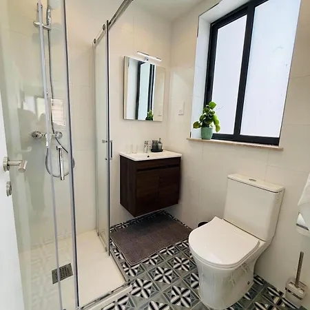 6 Kj Penthouse In The Village Centre Lägenhet Mellieħa
