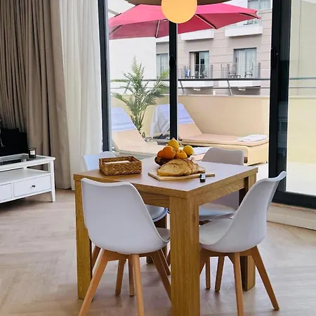 6 Kj Penthouse In The Village Centre Mellieħa