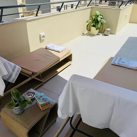 6 Kj Penthouse In The Village Centre *