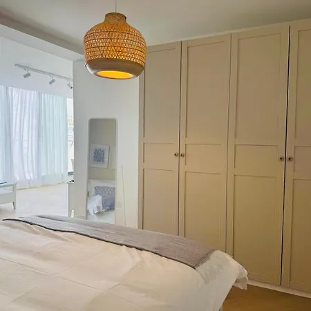6 Kj Penthouse In The Village Centre *