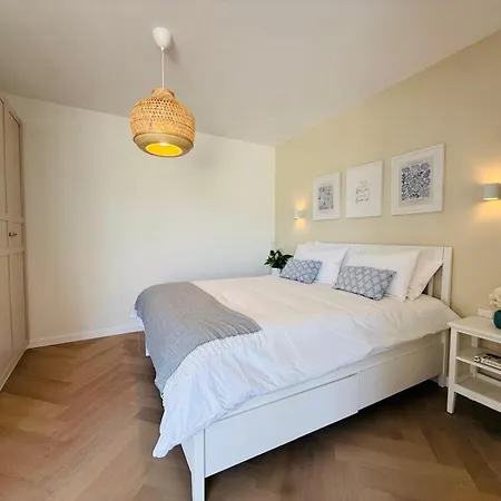 6 Kj Penthouse In The Village Centre